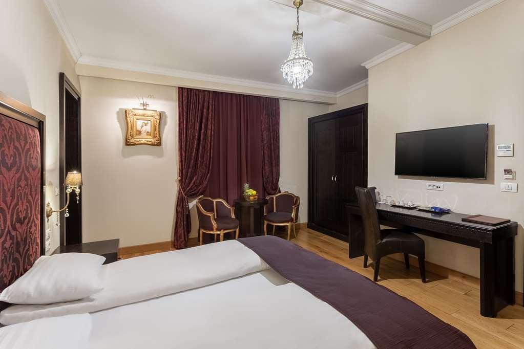 Moxa Boutique 4*