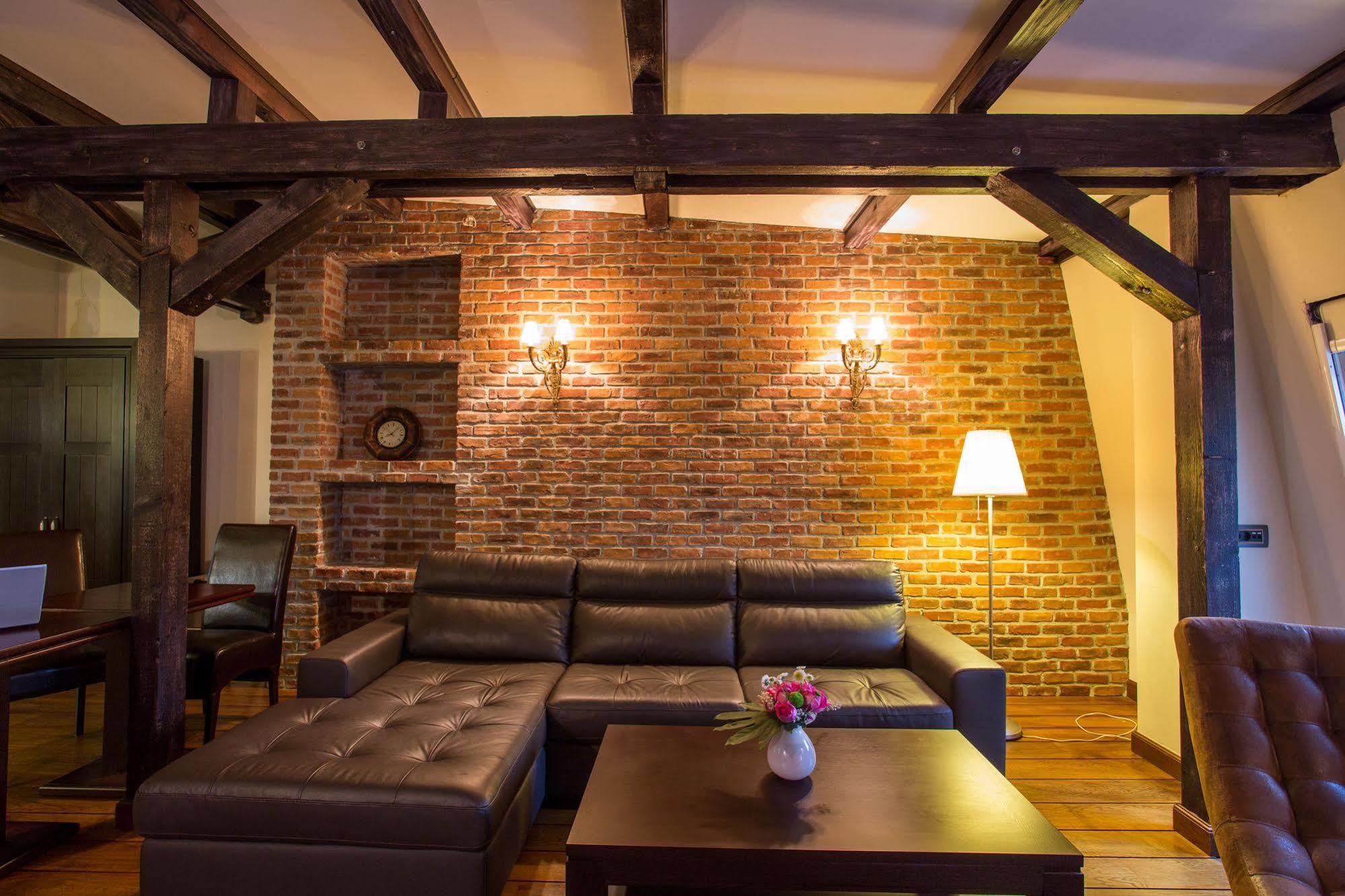 Moxa Boutique 4*